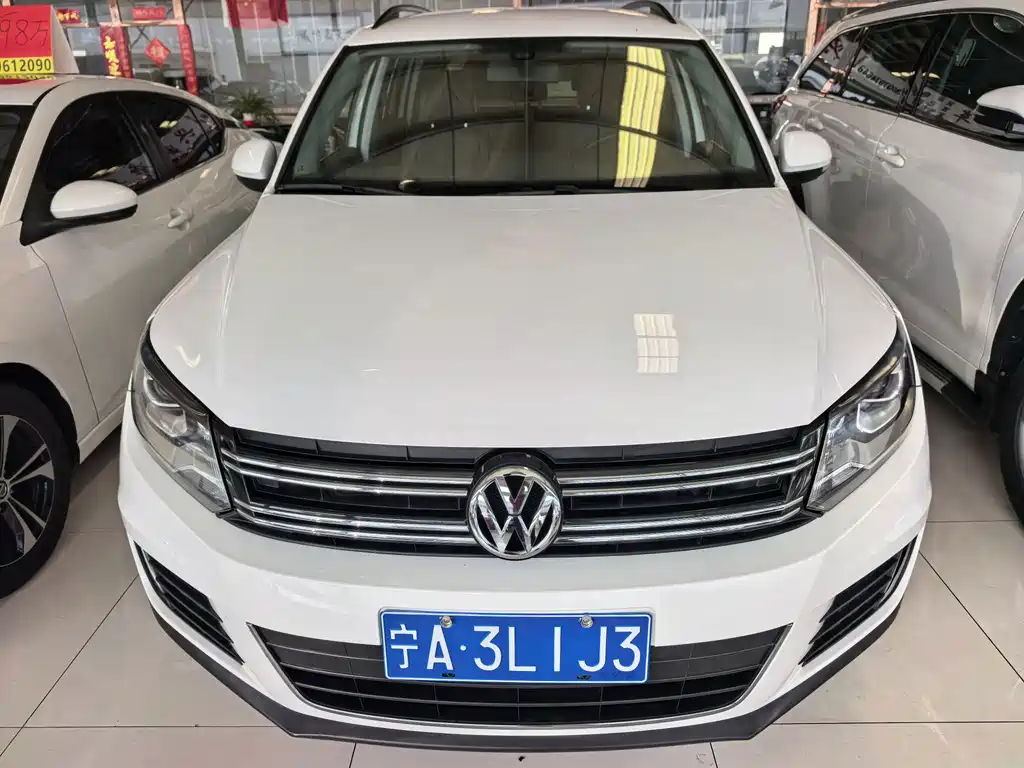 Volkswagen Tiguan — миниатюра 2
