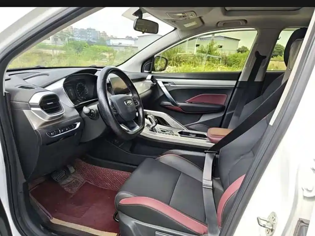 Geely Binyue — миниатюра 5