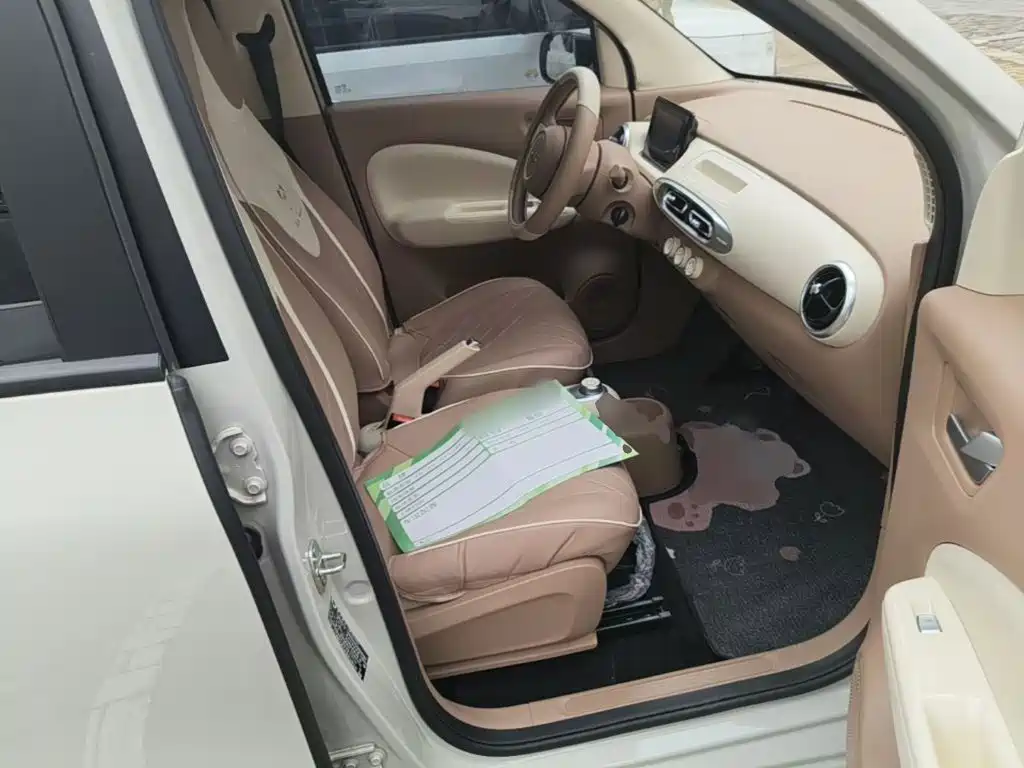 Wuling MINIEV — миниатюра 25