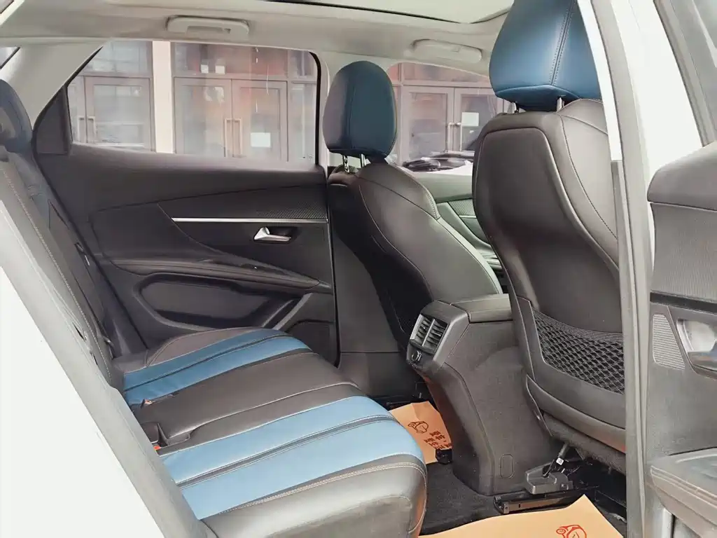 Peugeot 4008 — миниатюра 13