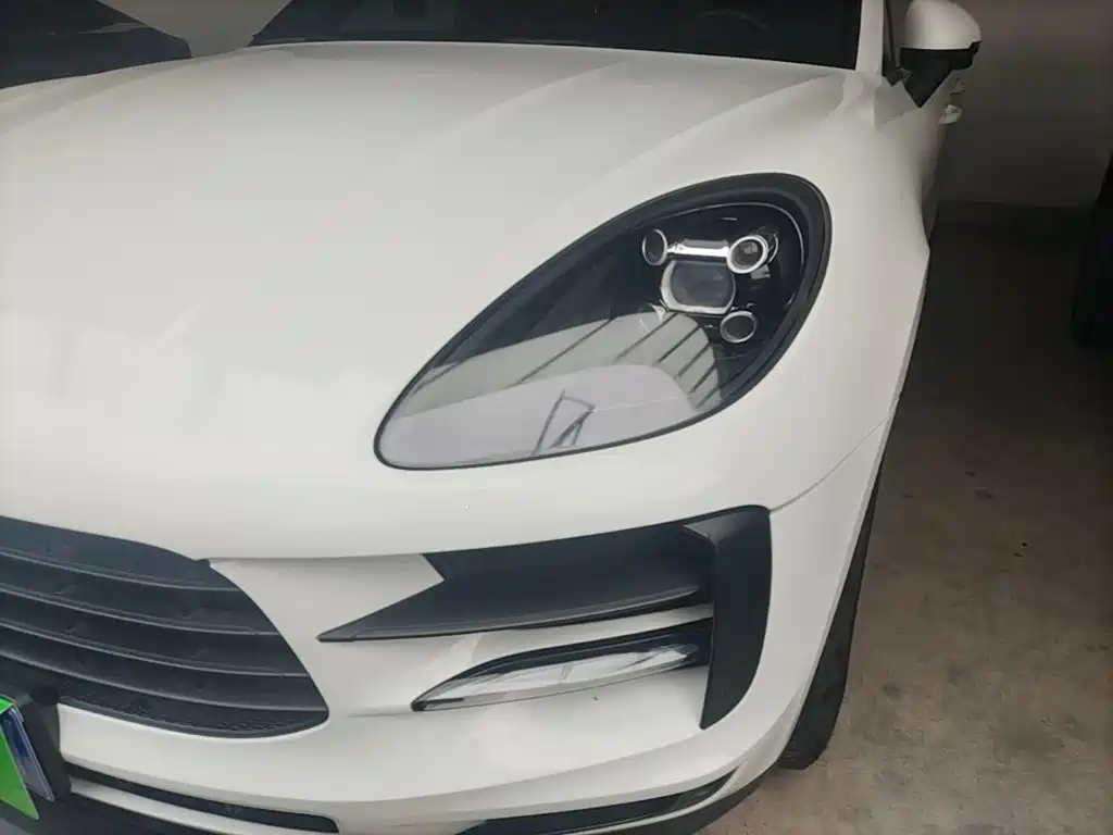 Porsche Macan — миниатюра 18