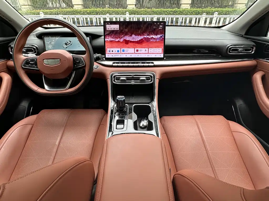 Geely Emgrand 2026 5 1.5T DCT Flagship