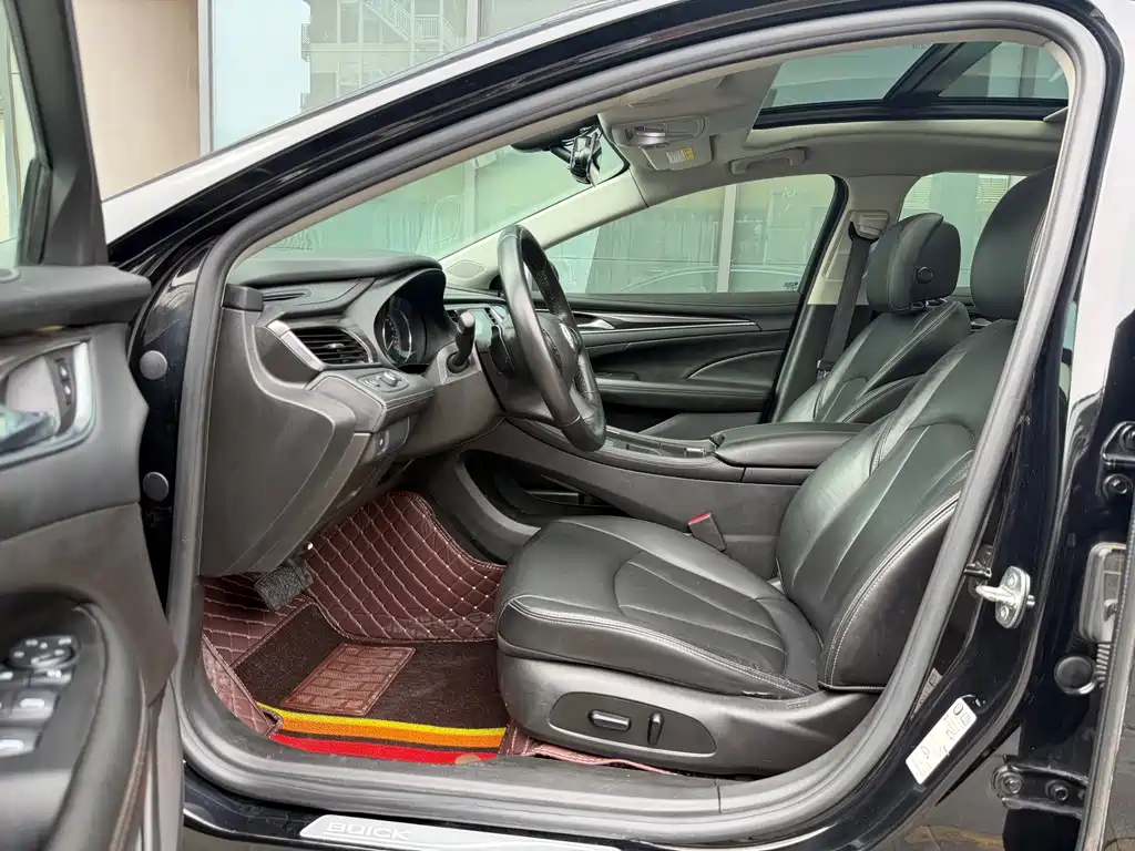 Buick LaCrosse — миниатюра 4
