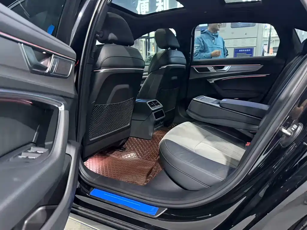 Audi A6L — миниатюра 4