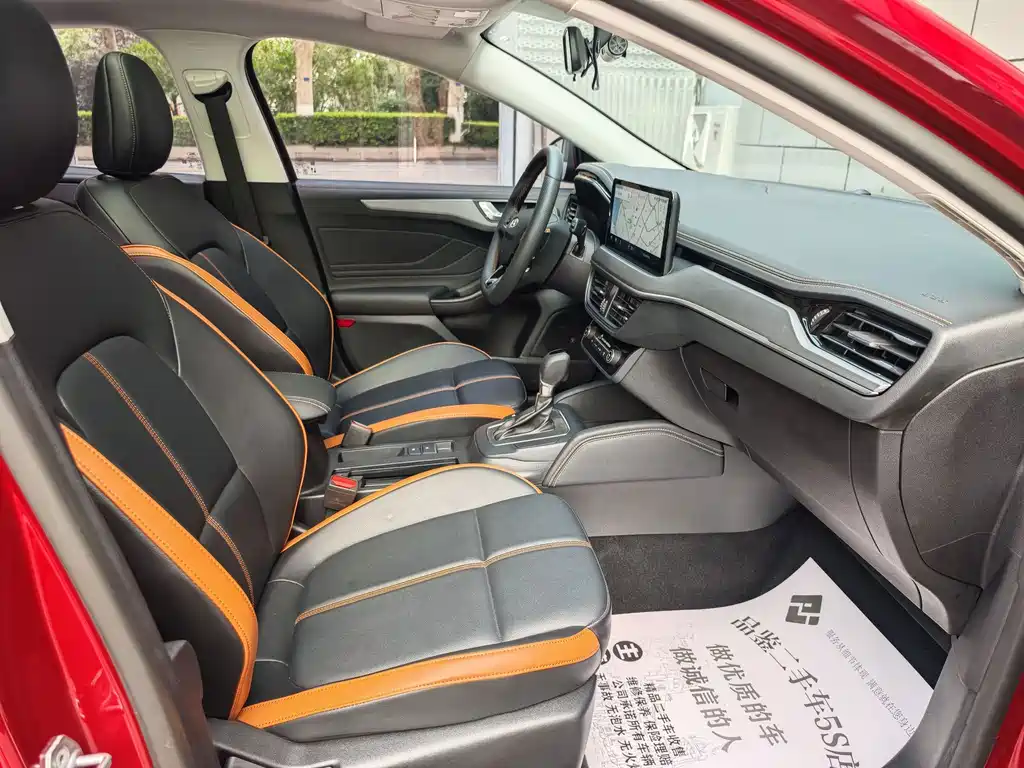 Ford Focus — миниатюра 13