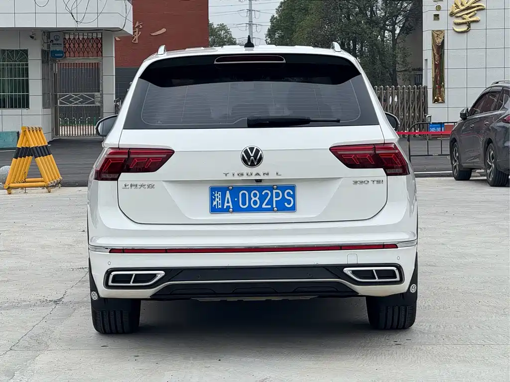 Volkswagen Tiguan L — миниатюра 10