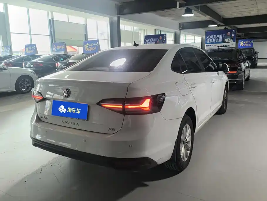 Volkswagen Lavida — миниатюра 3