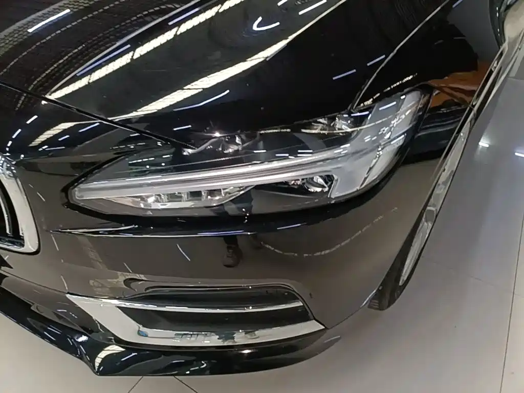 Volvo S90 — миниатюра 24