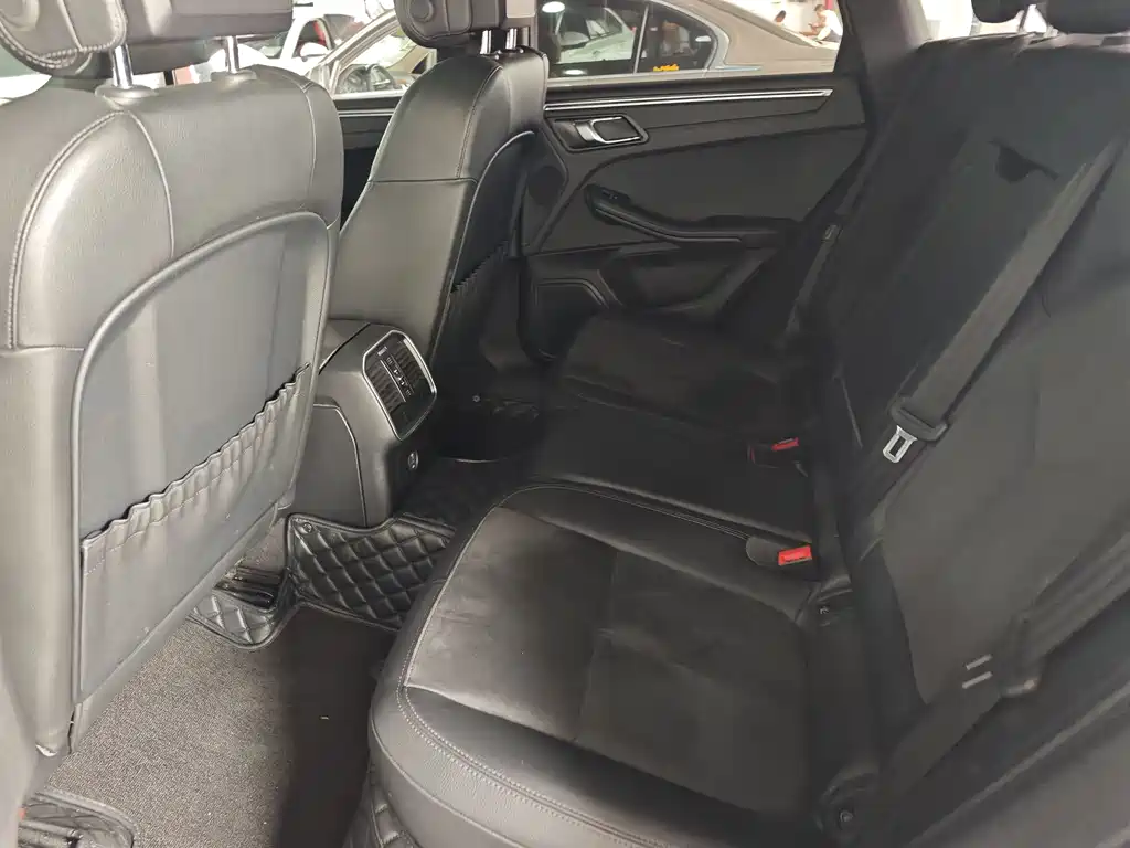 Porsche Macan 2018 Macan 2.0T