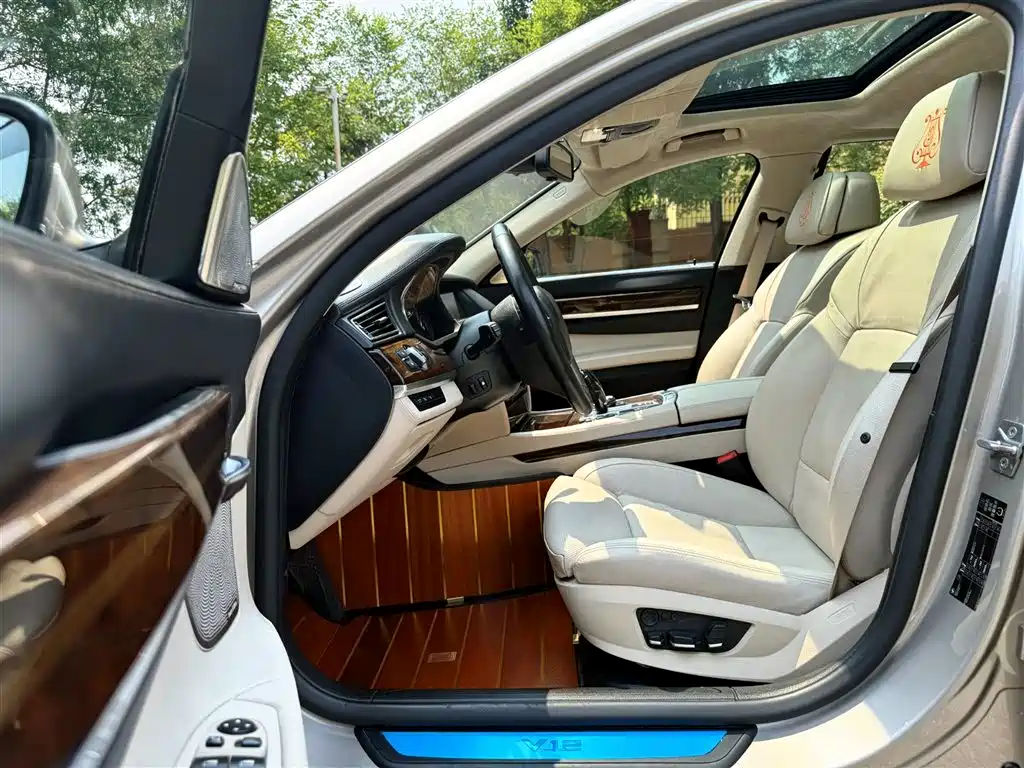 BMW 7 Series 7 2011 760Li