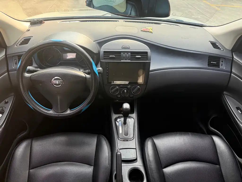 Nissan Tiida — миниатюра 6