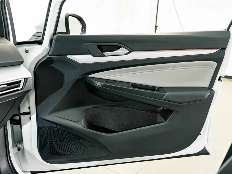 Volkswagen Golf — миниатюра 15