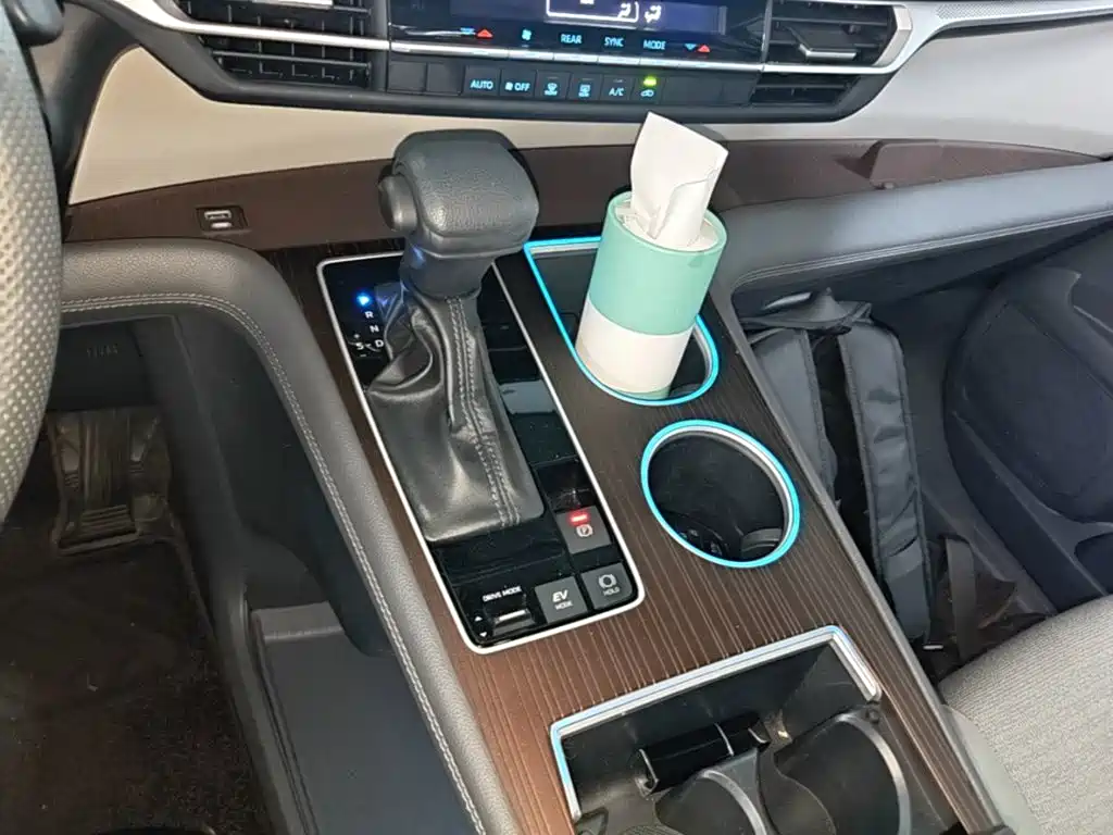 Toyota Sienna — миниатюра 14