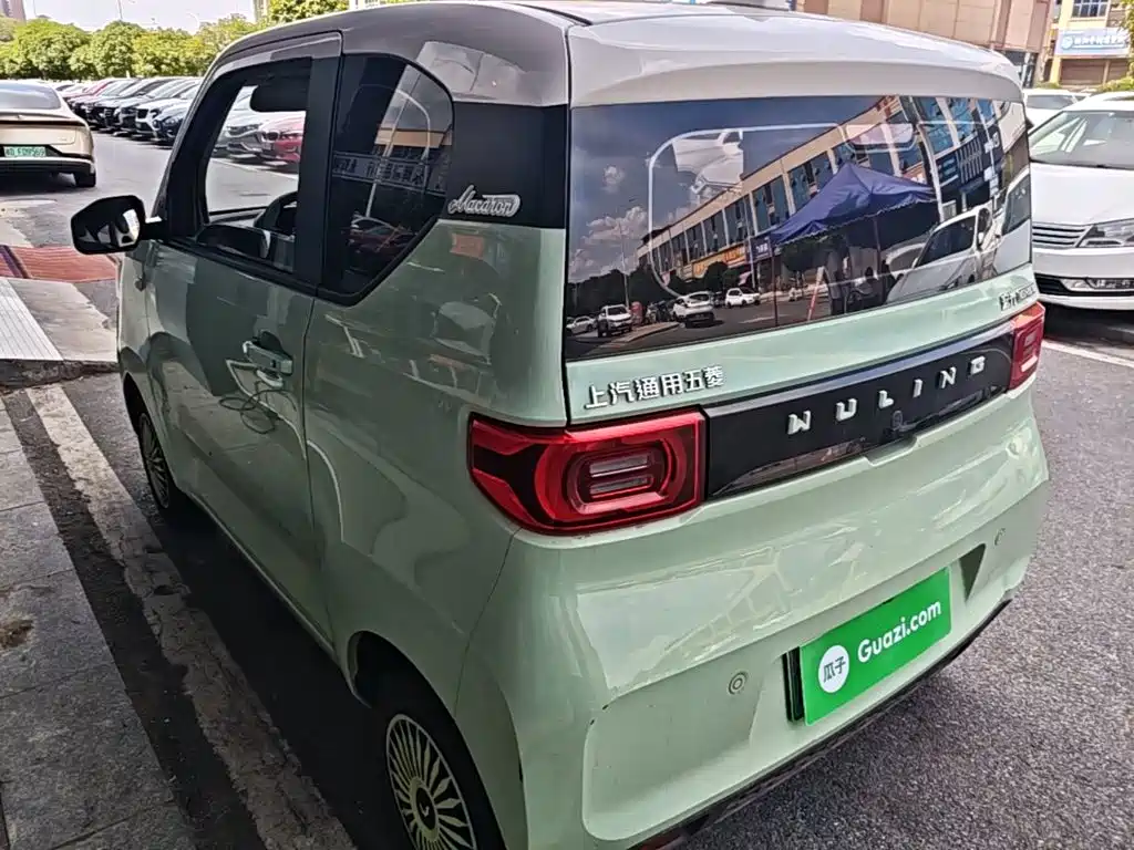 Wuling MINIEV — миниатюра 5