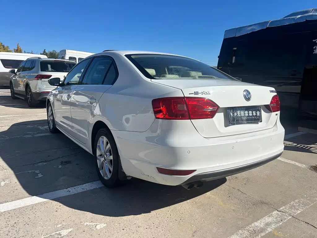 Volkswagen Sagitar — миниатюра 4