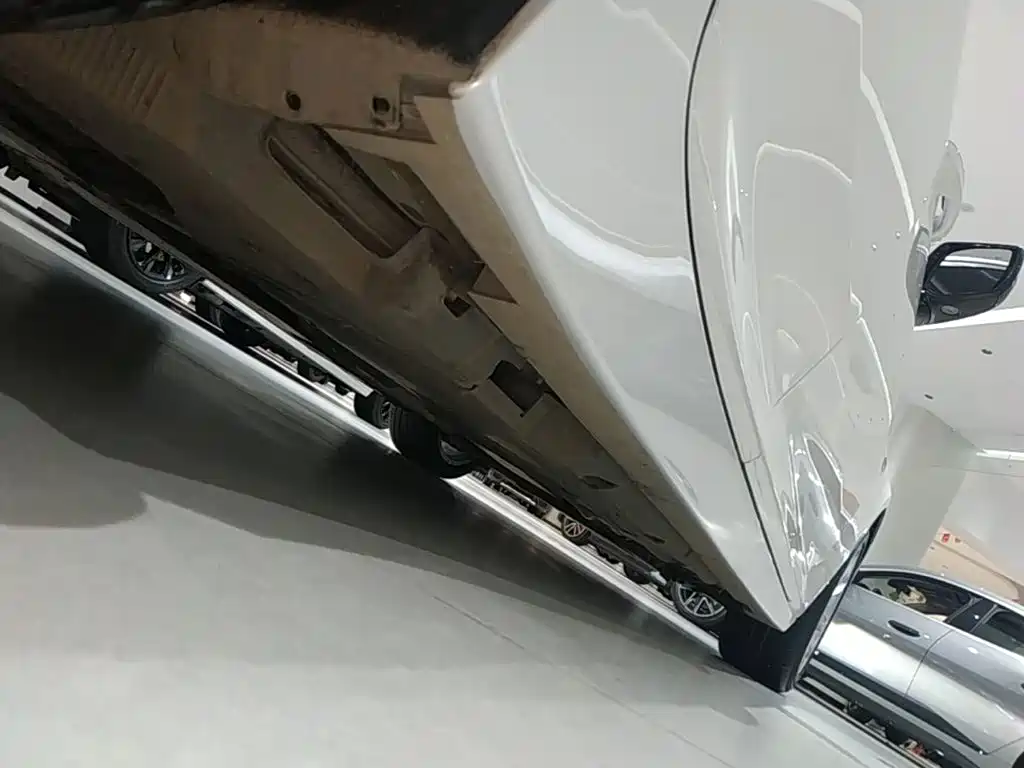 Cadillac CT5 — миниатюра 21