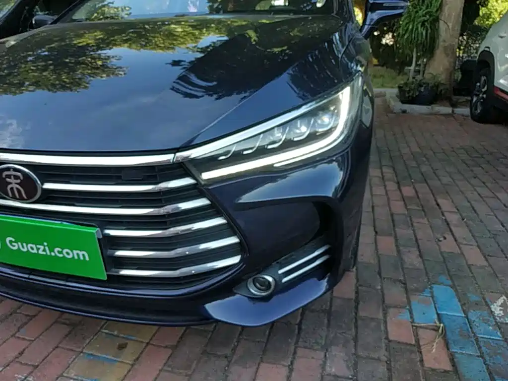 BYD MAX — миниатюра 24