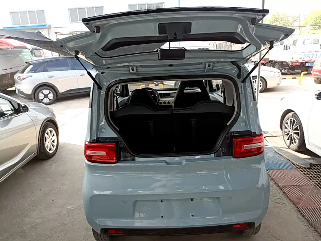 Wuling MINIEV — миниатюра 19