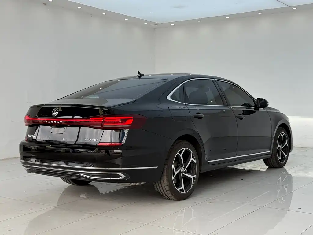 Volkswagen Passat — миниатюра 12