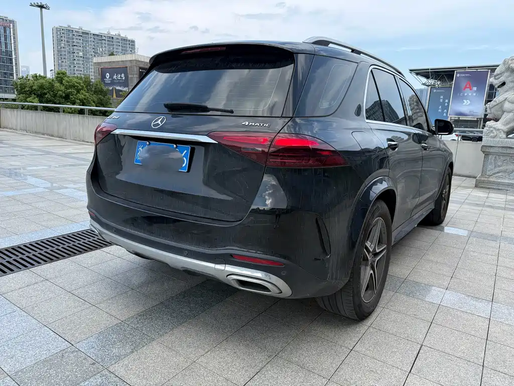 Mercedes-Benz GLE (Import) — миниатюра 9