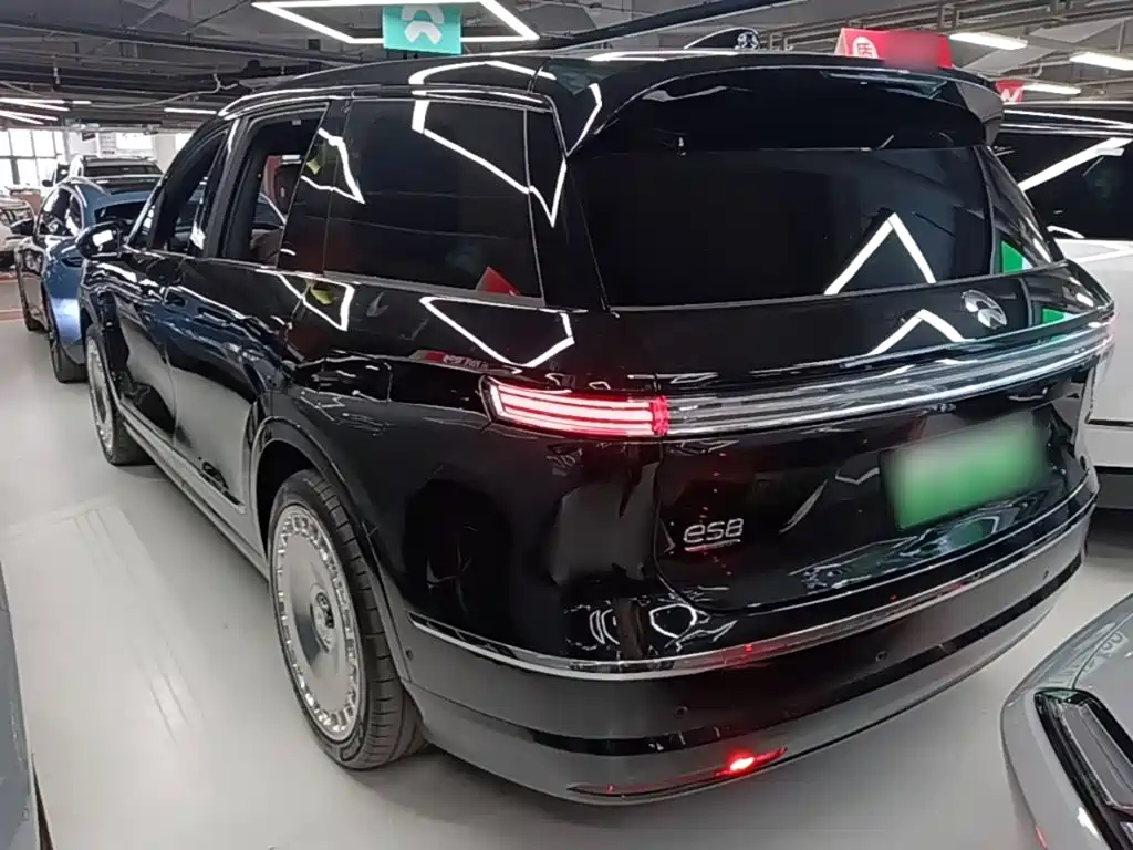 NIO ES8 2026 мест Executive