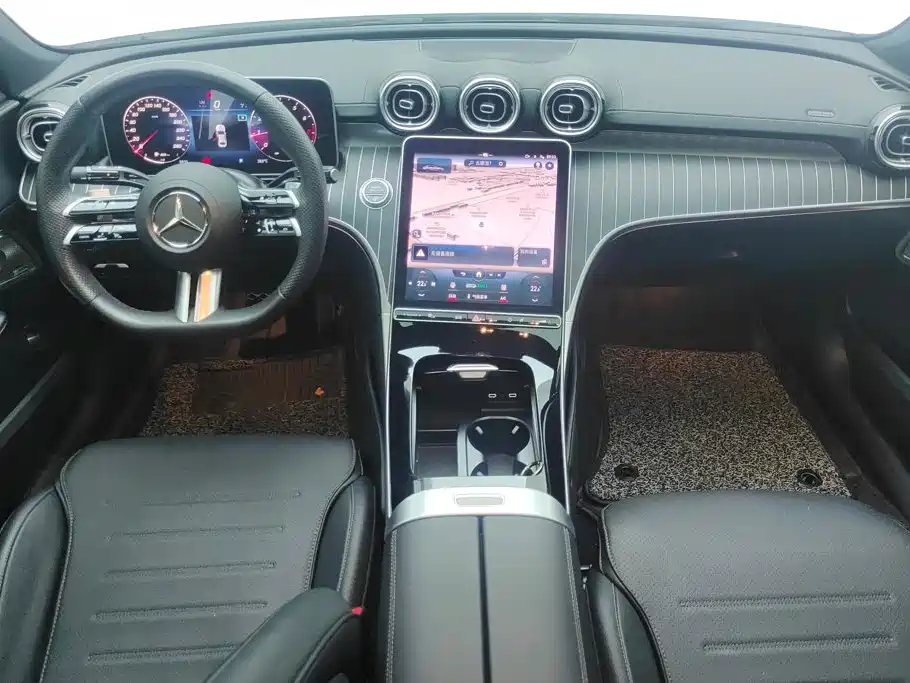 Mercedes-Benz C-Class — миниатюра 12