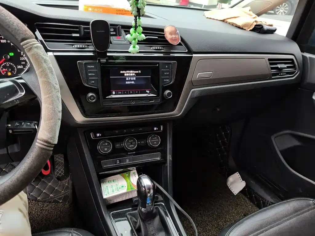 Volkswagen Touran — миниатюра 6