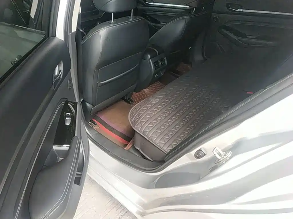 Nissan Teana — миниатюра 13