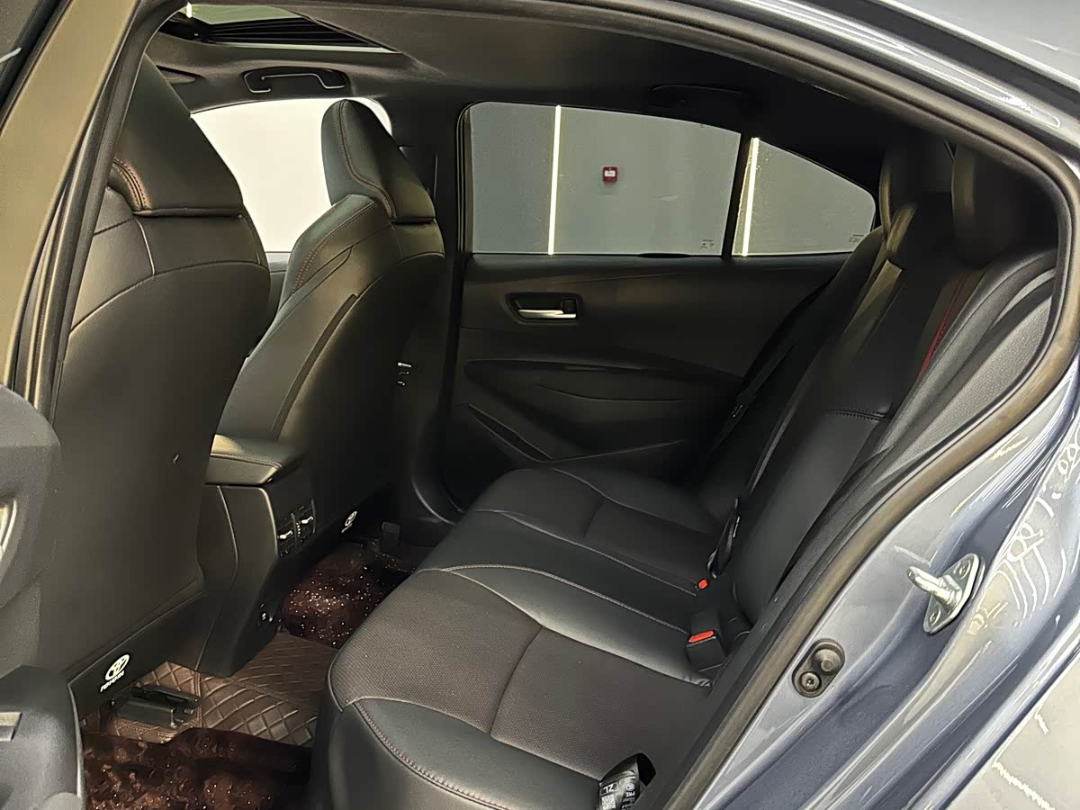 Toyota Levin 1.2 л 2023 г. Серебристо-серый, пробег 41600 км
