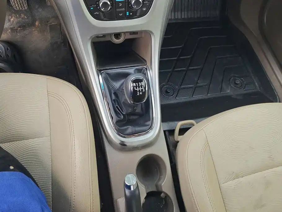 Buick Excelle — миниатюра 16
