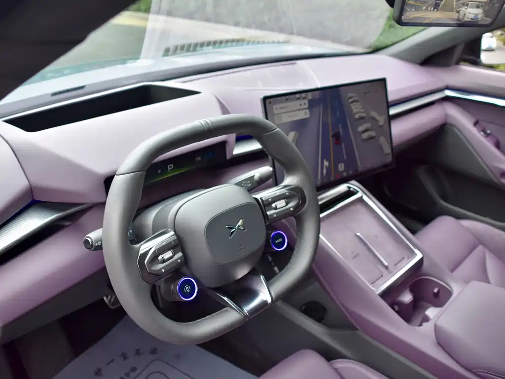 XPeng P7 — миниатюра 8
