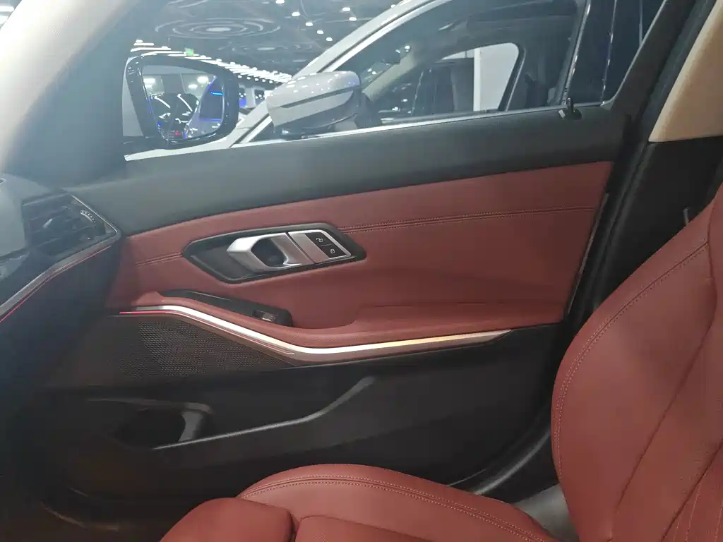 BMW 3 Series — миниатюра 8