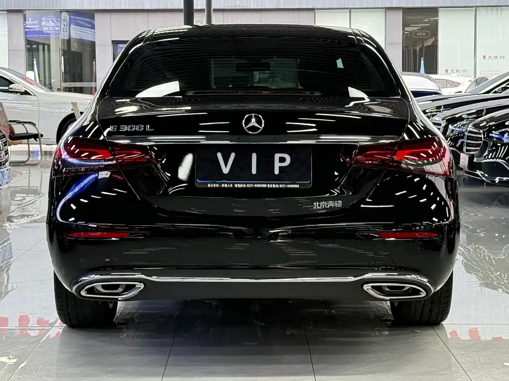 Mercedes-Benz E-Class — миниатюра 13
