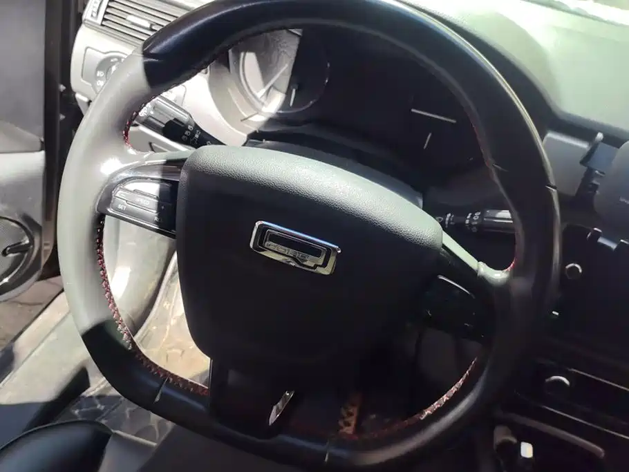 Qoros Qoros 3 — миниатюра 15