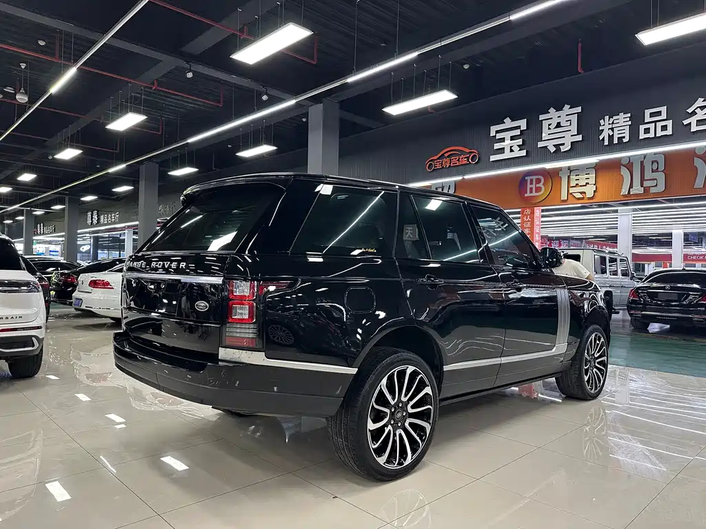 Land Rover Range Rover — миниатюра 4