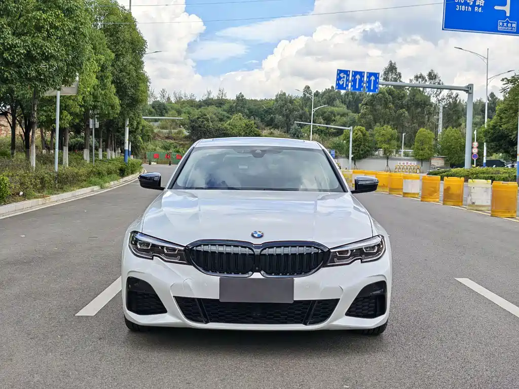 BMW 3 Series — миниатюра 2