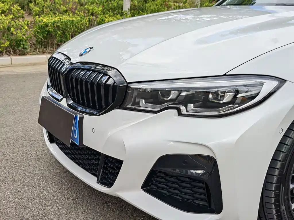 BMW 3 Series — миниатюра 11