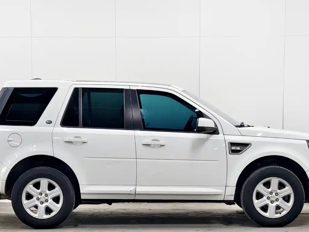 Land Rover 2 014 2.0T Si4 S