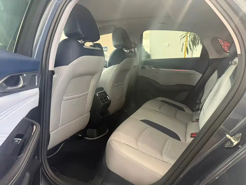 Geely Xingrui — миниатюра 5