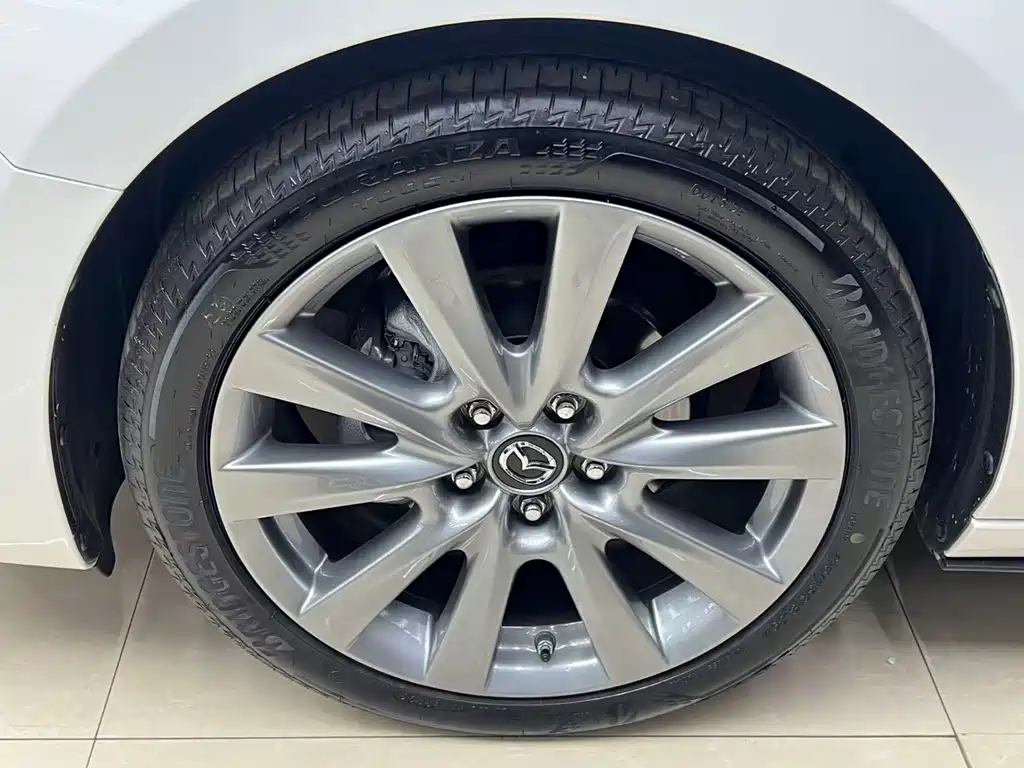 Mazda 3 Axela — миниатюра 22