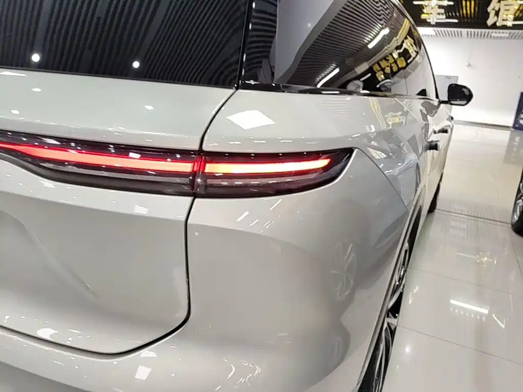 NIO ES8 — миниатюра 8