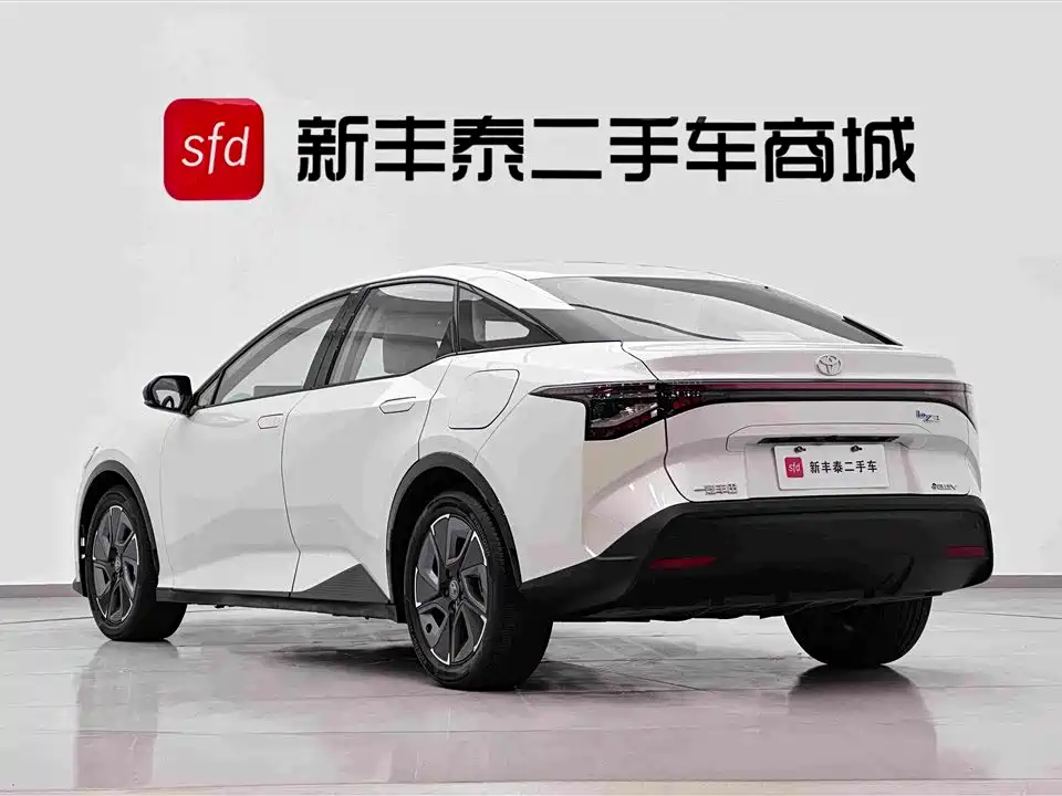Toyota bZ3 — миниатюра 6