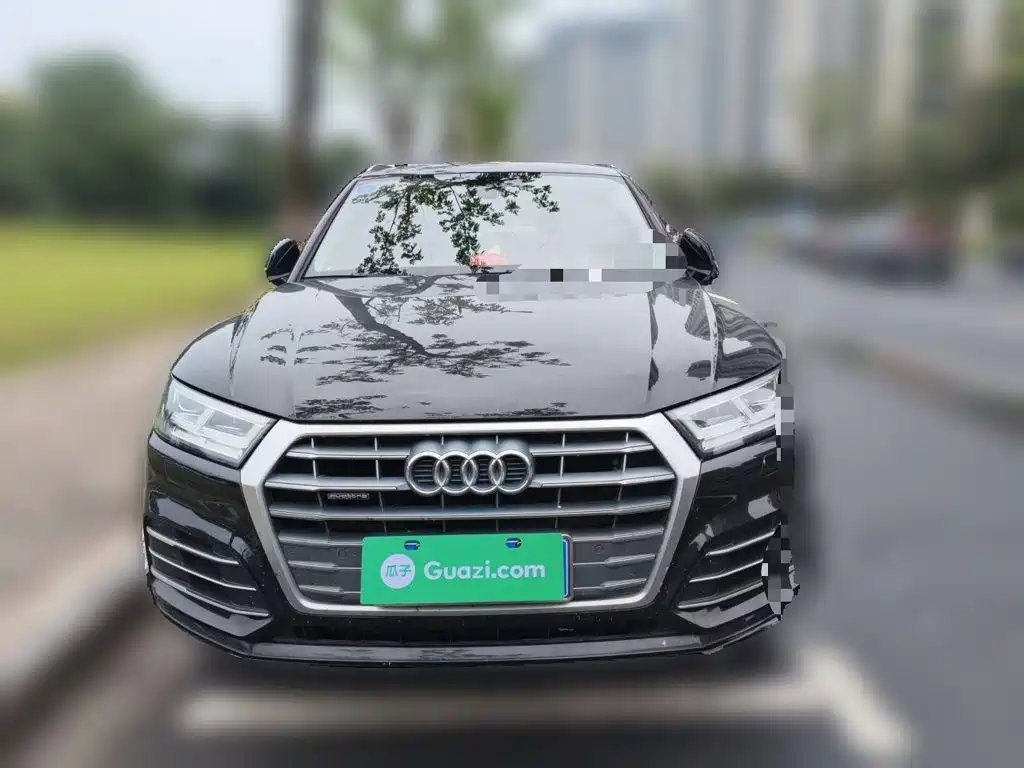 Audi Q5L — миниатюра 2