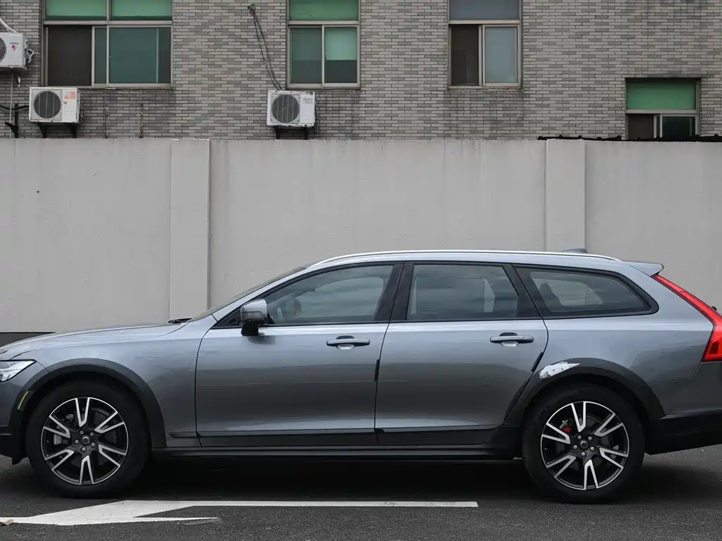 Volvo V90 2020 Cross Country T5 AWD