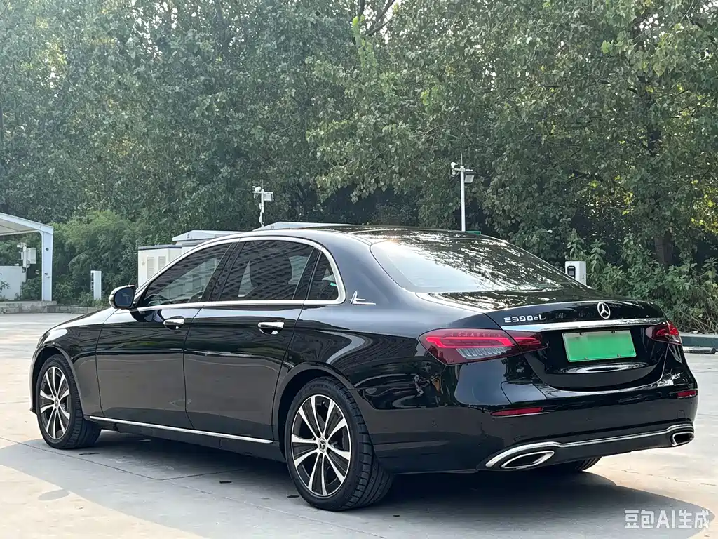 Mercedes-Benz E-Class New Energy — миниатюра 14