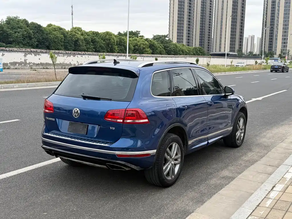 Volkswagen Touareg — миниатюра 13