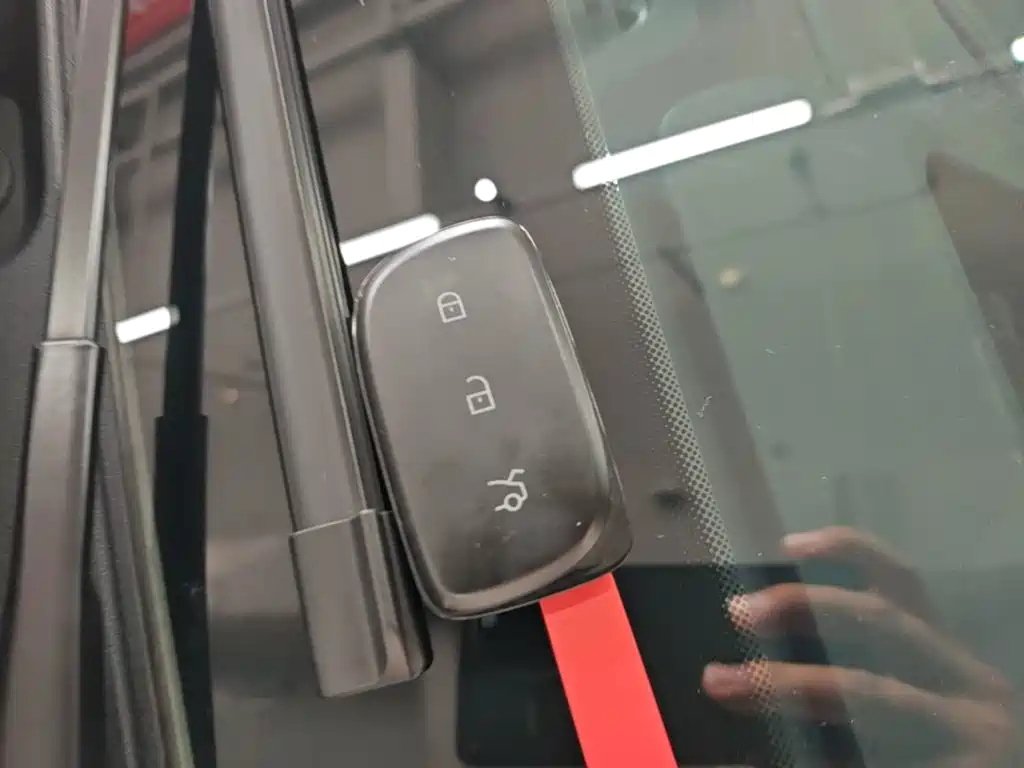 Lynk & Co Z20 — миниатюра 9