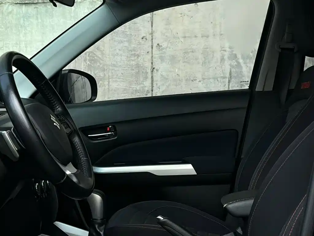 Suzuki Vitara — миниатюра 10