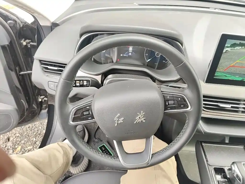 Hongqi Hongqi E-QM5 — миниатюра 11