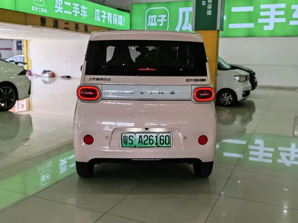 Wuling MINIEV — миниатюра 8